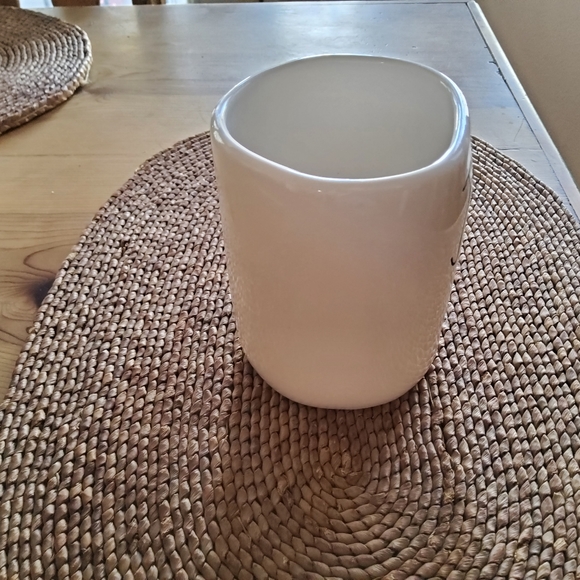 Authentic EUC Rae Dunn "JITTER BUG" Mug - Picture 6 of 9